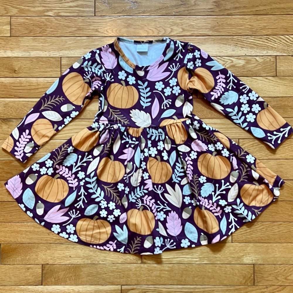 🍁 Beautiful fall dress!